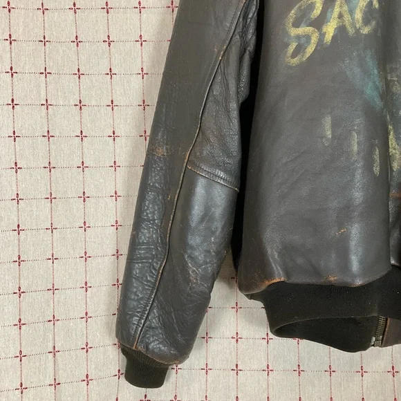 Vintage Avirex Jack Of All Raids Sack Time Nose Art A2 XL Leather Bomber Jacket - Picture 8 of 16